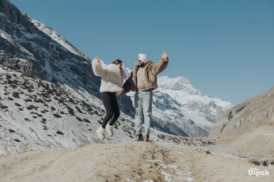 Sahej & Tavleen — a love story, written in the mountains
