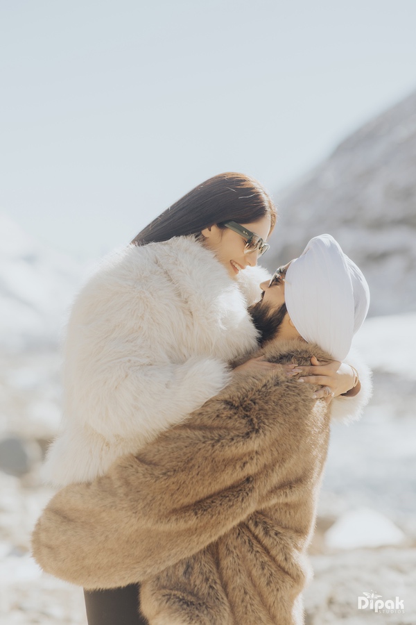 Sahej & Tavleen — a love story, written in the mountains